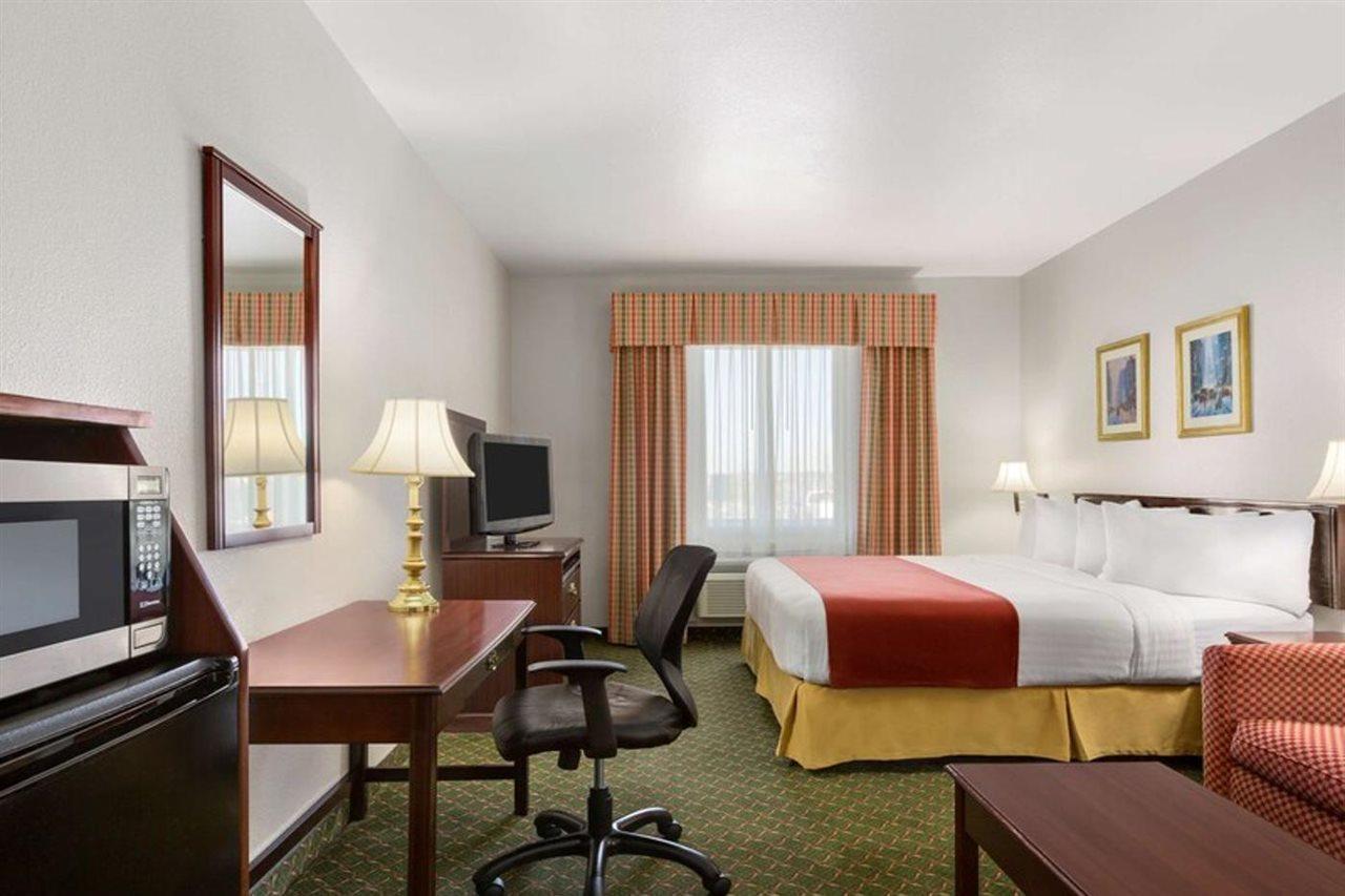 Country Inn & Suites By Radisson, Fort Worth West L-30 Nas Jrb Экстерьер фото