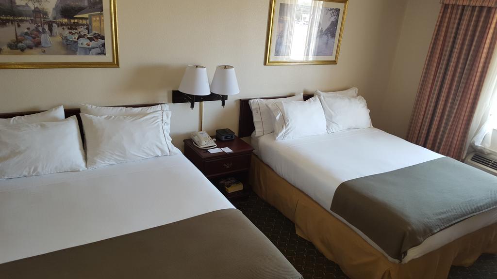 Country Inn & Suites By Radisson, Fort Worth West L-30 Nas Jrb Экстерьер фото